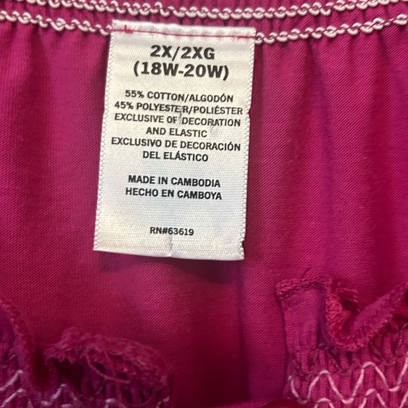 💙Boho style short sleeve Fuchsia Embroidered Blouse 2x - Picture 3 of 4